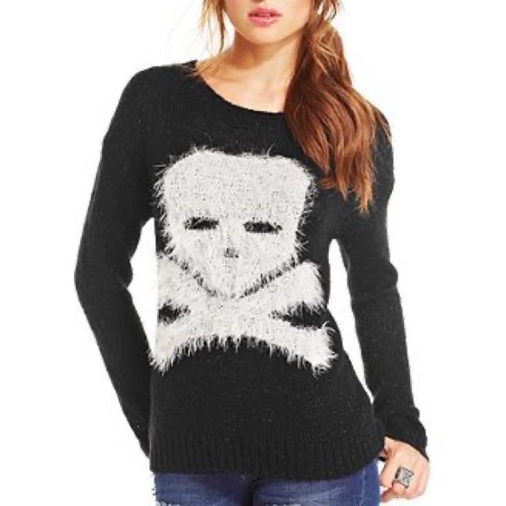 Skull eyelash sweater